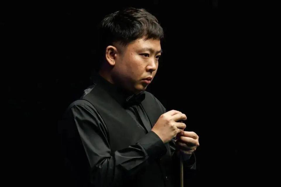 能在篮筐附 能在篮筐附