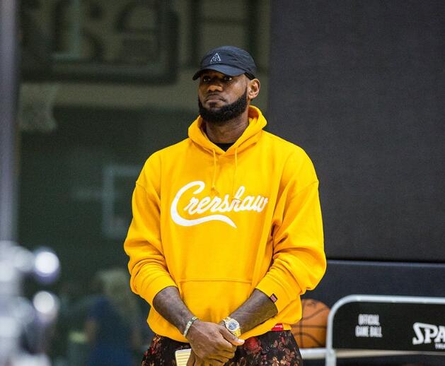 且仅握两张 且仅握两张